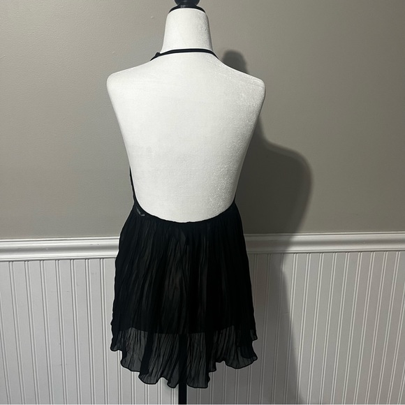 Victoria's Secret Black Lace & Sheer Pleated Halter Style Teddy - Picture 3 of 5